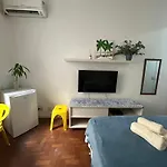 Comfort In Copacabana 2 Blocks To The Beach